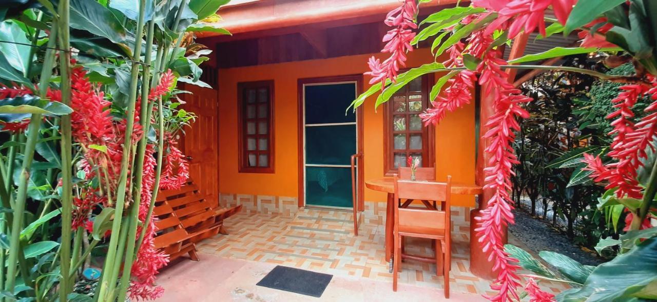 Bed and Breakfast Jardin Entre Montanas Bijagua Esterno foto