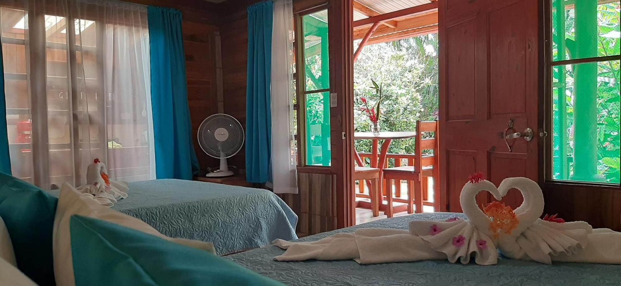 Bed and Breakfast Jardin Entre Montanas Bijagua Esterno foto